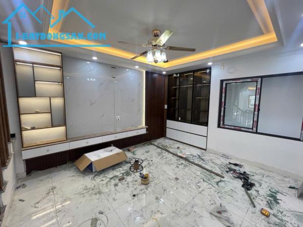 Bán nhà Vĩnh Quỳnh 52m 5 tầng mới koong nội thất đẹp gần ô tô giá siêu hấp dẫn 6.85 tỷ - 1