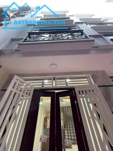 Chỉ 2,65 tỷ có ngay nhà 34m 5 tầng Phụng châu, khu dân cư đông đúc, giá rẻ nhất khu vực