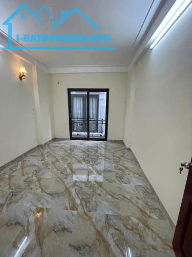 Chỉ 2,65 tỷ có ngay nhà 34m 5 tầng Phụng châu, khu dân cư đông đúc, giá rẻ nhất khu vực - 2
