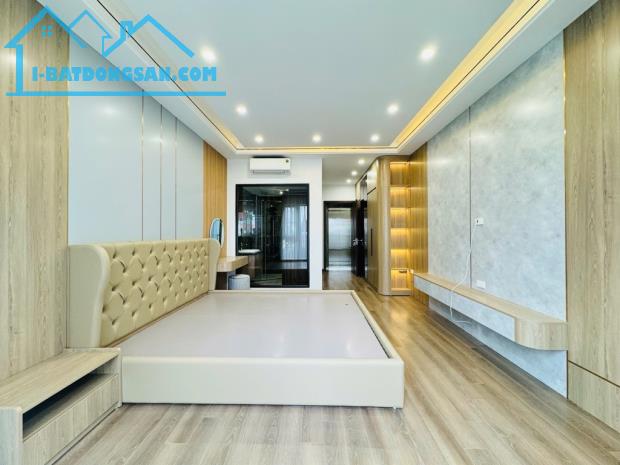 Nhà Ngọc Thuỵ 45m2, 7 tầng thang máy, lô góc, full nội thất ,gần chợ Ngọc Thuỵ, công viên - 2