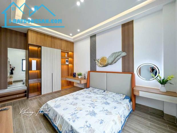 NHÀ PHỐ TUYỆT ĐẸP CÓ HẺM KĨ THUẬT BÊN HÔNG CỰC THOÁNG - KDC HỒNG LOAN - 4