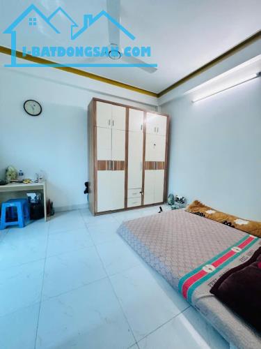 Bán nhà phố HỮU LÊ  52m 5 t lô góc  vỉa hè 2 bên,KD đỉnh siêu đẹp  13,9 tỷ - 3