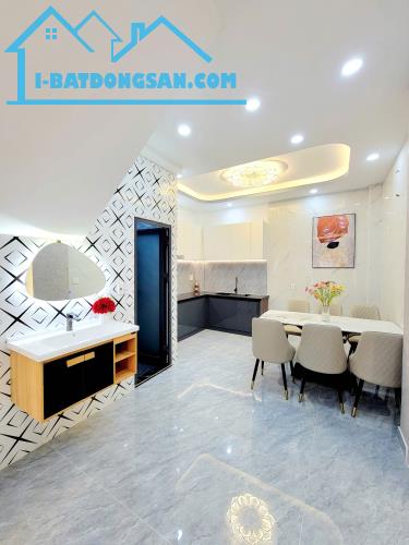 Bán Nhà P9 Gò Vấp 3 Tầng - Hẻm Xe Hơi - Chỉ Nhỉnh 6 Tỷ - 2