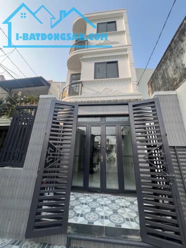 -B.ÁN NH.À ĐẸP- GIÁ RẺ- NHỈNH 3 T.Ỷ- NGANG 4,5 DÀI 9 MÉT- SỔ HỒNG RIÊNG VUÔNG VỨC NHƯ A4 - 5