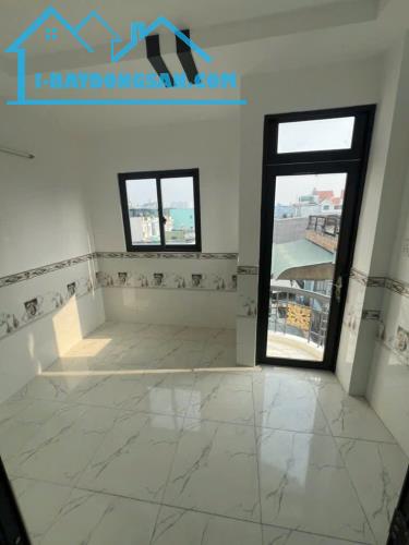 -B.ÁN NH.À ĐẸP- GIÁ RẺ- NHỈNH 3 T.Ỷ- NGANG 4,5 DÀI 9 MÉT- SỔ HỒNG RIÊNG VUÔNG VỨC NHƯ A4 - 2