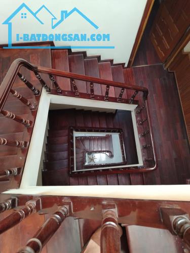 Cho thuê nhà liền kề 93 Hoàng Văn Thái làm VP, Trung tâm, KD online 4 tầng x 50m2, 4PN,
