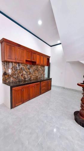 Nhà mặt tiền đường thông 3.75 tỷ/97 m2/1 lầu 1 trệt, sân ô tô - 1