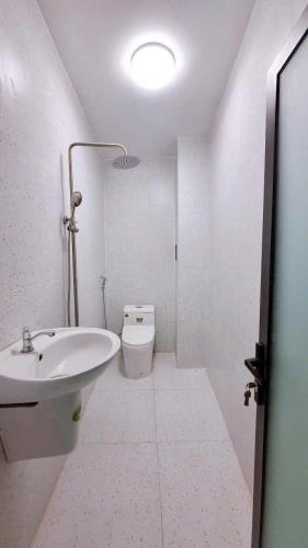 Nhà mặt tiền đường thông 3.75 tỷ/97 m2/1 lầu 1 trệt, sân ô tô - 2