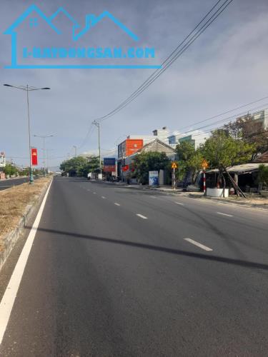 BÁN 745M2 ĐẤT SẴN SỔ MẶT TIỀN HÙNG VƯƠNG GẦN THÉP HÒA PHÁT