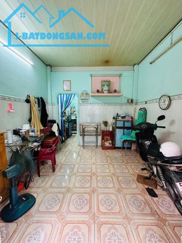 Bán nhà mặt tiền Trần Thủ Độ,P.Phú Thạnh,Q.Tân Phú,dt: 3,7 x 8 nhà xây 2 tầng 3 Tỷ 28. - 1