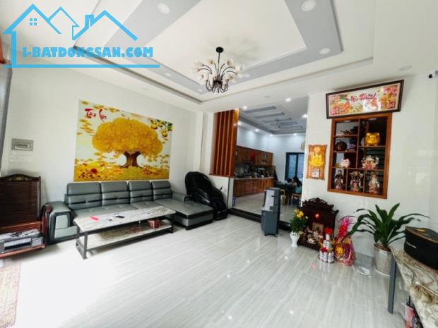 Bán nhà 96m2, 4 tầng, 3PN, Q.2, Lê Đình Quản - 9.15 tỷ