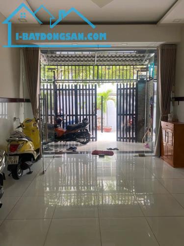 BÁN NHÀ 4 TẦNG – XE HƠI VÀO TẬN NHÀ – TRẦN XUÂN SOẠN, QUẬN 7
. GIÁ NHỈNH 10 TỶ - 2