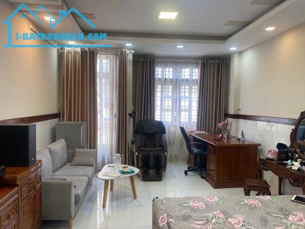 BÁN NHÀ 4 TẦNG – XE HƠI VÀO TẬN NHÀ – TRẦN XUÂN SOẠN, QUẬN 7
. GIÁ NHỈNH 10 TỶ - 3
