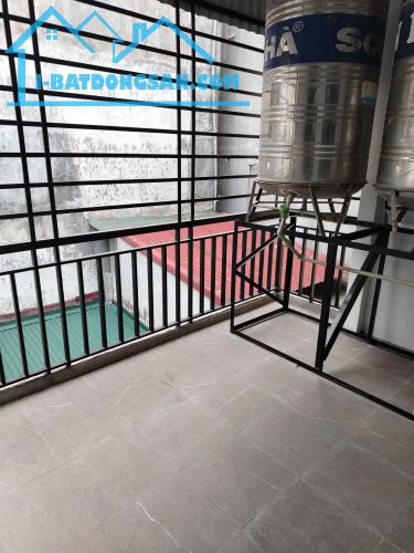 Cho thuê nhà nguyên căn mới 162 Khương Trung 3 tầng x 35m2, 3 ngủ, 3 WC, 10 Triệu - 1