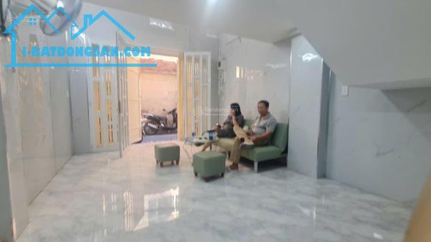 BÁN NHÀ CẠNH MT NGUYỄN TRÃI ,Q.5, HẺM THẲNG 1 TRỤC ,5 TẦNG , 6 PHÒNG,SHR, HOÀN CÔNG ĐỦ, - 1