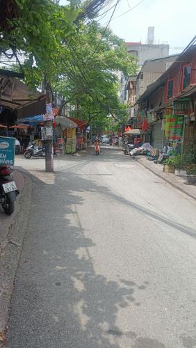 Bán nhà Mặt phố Tân Mai, 105m, MT 8,6m, 12,9 tỷ, Lh: 0984417892.
