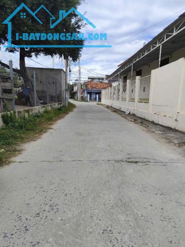 Bán lô đất Biển Dốc Lết - Đông Cát  dt 159,5m2 Giá : 2ty8 
lh em Trinh - 1