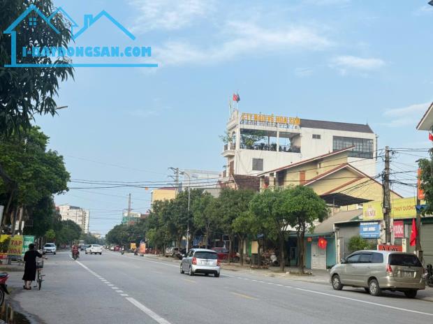 Bán Gấp 100m2 nhà 3 tầng kinh doanh mặt đường Phạm Đình Toái - TP. Vinh - 1
