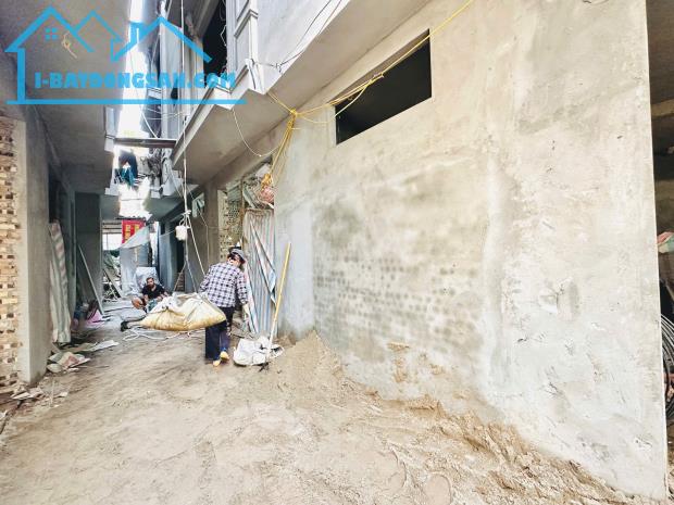 💜NHÀ PHỐ THANH AM 30M2X5T CHÀO 5.5 TỶ - SÁT PHỐ - THOÁNG- MỚI KOONG - 4