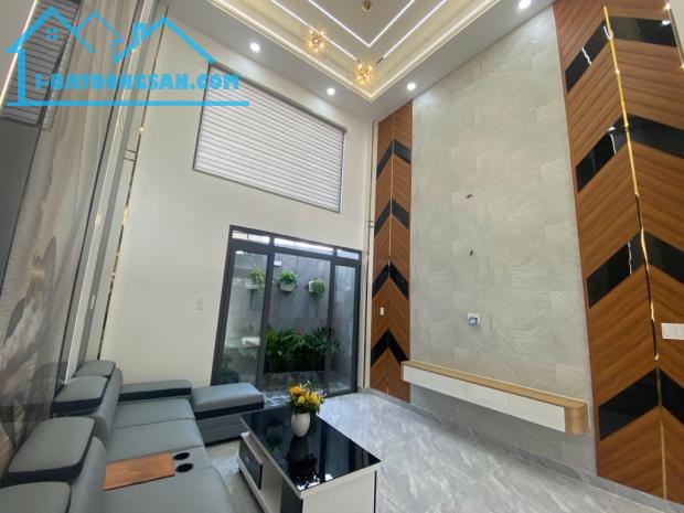 nhà đẹp ngay eaon bình tân hẻm 8m sát mặt tiền 4tầng dtsd 208m2 dọn vào ở ngay - 1