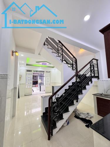 💥ÂU DƯƠNG LÂN QUẬN 8 - 2 TẦNG MỚI, Ở NGAY - HẺM 3 GÁC SÁT HXH - 4X10M VUÔNG A4 - HƠN 4T - 2