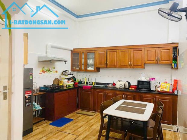Cần bán 42,3m2 nhà 4 tầng khu TĐC Giang Biên. Đường phân lô bàn cờ, bạt ngàn tiện ích - 2