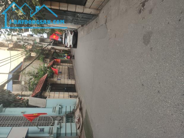 # Chỉ 6.79 Tỷ, Có Nhà 40m, 5 Tầng, Phường Xuân La - 3