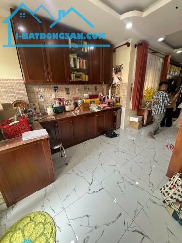 Bán gấp nhà đẹp ở ngay mặt tiền khu đường số, có Hầm, 130m2, 7T, ngang 6.5m, chỉ 25.7 tỷ. - 2
