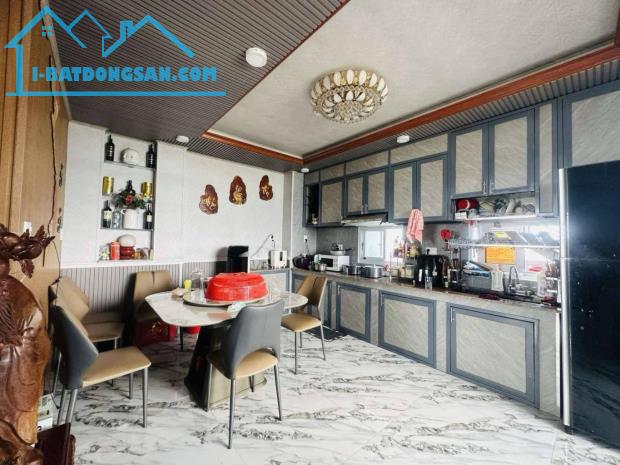 CHDV- VỪA Ở VỪA CHO THUÊ- CHỦ TỰ KINH DOANH -DÒNG TIỀN 50TR/ THÁNG - VƯỜN LÀI - 2