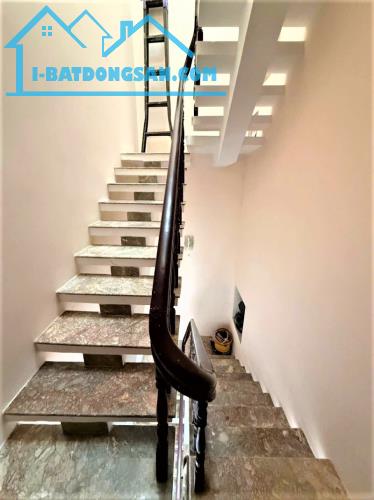 8 TỶ HƠN - NHÀ HẺM 1/ QUẬN 10 - GẦN HỌC VIỆN HÀNH CHÍNH - 45M2 4 TẤM 4PN - TIỆN MỞ VP CTY - 3