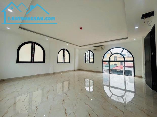 SIÊU VIP TOÀ NHÀ VĂN PHÒNG TRUNG TÂM ĐỐNG ĐA - 7 TẦNG THANG MÁY CAO CẤP - GIÁ HỜI HỢP LÝ ‼