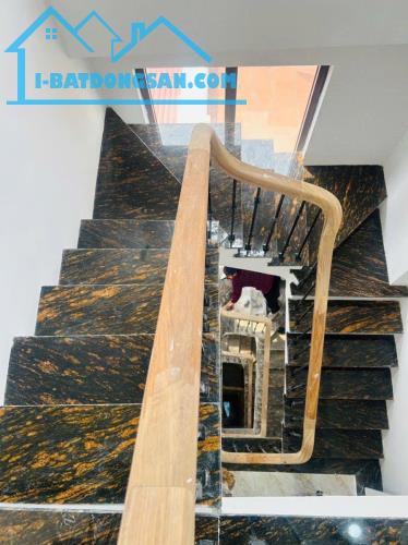 SIÊU VIP TOÀ NHÀ VĂN PHÒNG TRUNG TÂM ĐỐNG ĐA - 7 TẦNG THANG MÁY CAO CẤP - GIÁ HỜI HỢP LÝ ‼ - 5