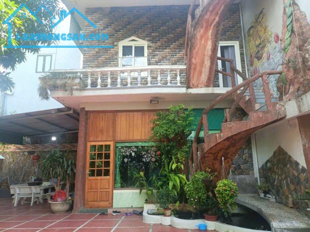 Nhà sân vườn ở mặt tiền ngay trung tâm Hải Châu, TP. Đà Nẵng - 5