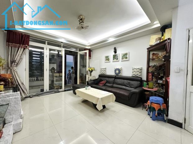 7 TỶ CÒN TL - NHÀ ĐẸP 4 TẦNG - LÊ VĂN SỸ PHÚ NHUẬN - DT42M2 (4x11M) - 4PN HẺM THÔNG THOÁNG - 1