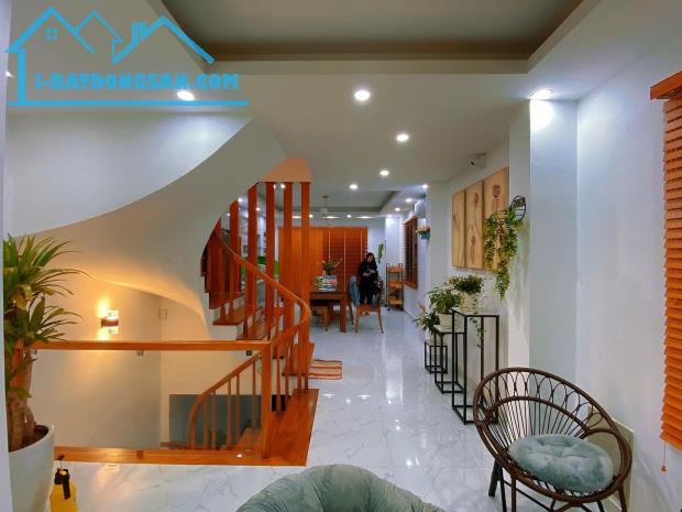 NHÀ PHỤNG CHÂU CĂN GÓC ÔTÔ ĐỖ CỔNG 60M 4T HƠN 3TỶ - 2