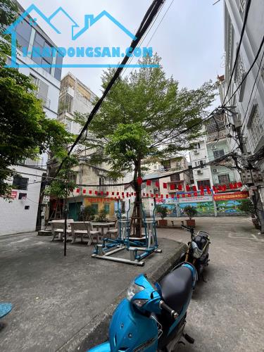 ÔNG ÍCH KHIÊM BA ĐÌNH - MẢNH ĐẤT VÀNG CÒN SÓT LẠI
