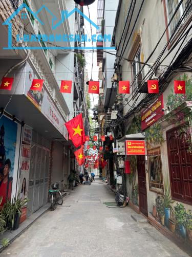 ÔNG ÍCH KHIÊM BA ĐÌNH - MẢNH ĐẤT VÀNG CÒN SÓT LẠI - 3