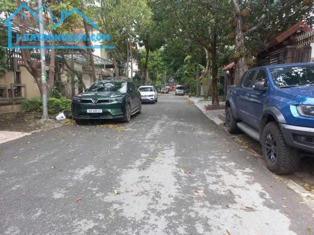 BIỆT THỰ KĐT BÁN ĐẢO LINH ĐÀM - KHU VIP DÀNH CHO GIỚI NHÀ GIÀU - VỈA HÈ RẤT RỘNG - THOÁNG - 3