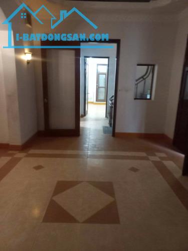 BIỆT THỰ KĐT BÁN ĐẢO LINH ĐÀM - KHU VIP DÀNH CHO GIỚI NHÀ GIÀU - VỈA HÈ RẤT RỘNG - THOÁNG - 5