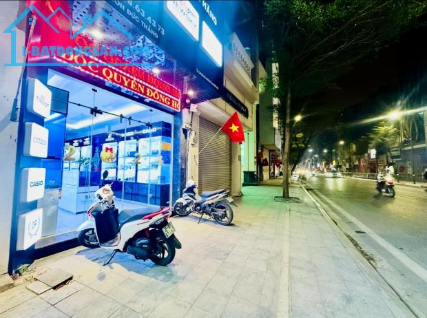 Mặt phố Tôn Đức Thắng - Phố VIP kinh doanh vô đối - Vỉa hè rộng. - 2