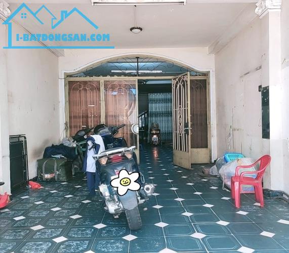 Bán nhà HXH KD Nguyễn Kiệm, P3, Phú Nhuận 98m2, 3 tầng, giá rẻ, sát mặt tiền