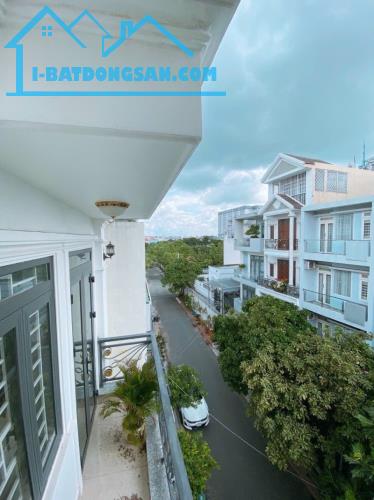 NHÀ LÔ GÓC PHẠM VĂN CHIÊU THÔNG THOÁNG, YÊN TĨNH, SẠCH SẼ 8.6VND - 1