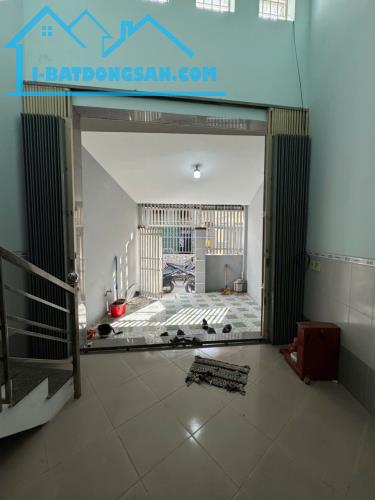 CHO THUÊ NHÀ 3 TẦNG HẺM OTO ĐƯỜNG CAO ĐÀI - PHƯƠNG SƠN
- Diện tích 45.4m2 full ODT
-