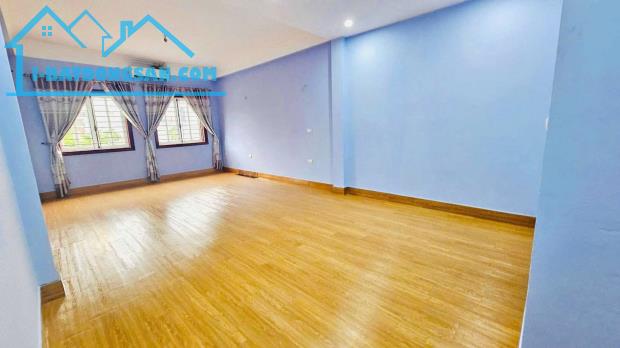 Bán nhà Định Công, Hoàng Mai, 49m2, 5 tầng, MT 4.2m, ô tô, 12.6 tỷ - 2