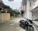 Nhà mới đẹp thiết kế hiện đại Oto đỗ cửa vào nhà ở sướng