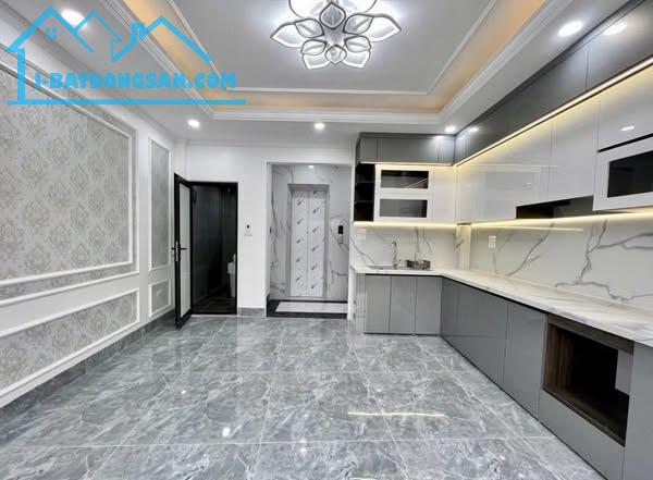 CĂN DUY NHẤT CÒN SÓT LẠI  NGUYỄN VĂN CỪ - LONG BIÊN. - 2
