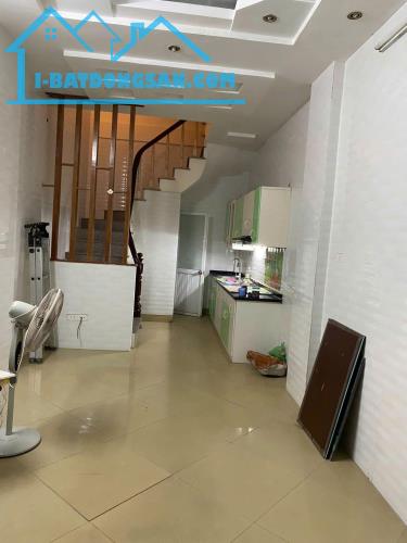 Cho thuê nhà riêng Yên Hòa, Cầu Giấy 30m x 5T giá 14 triệu, nhà đẹp ở ngay - 2
