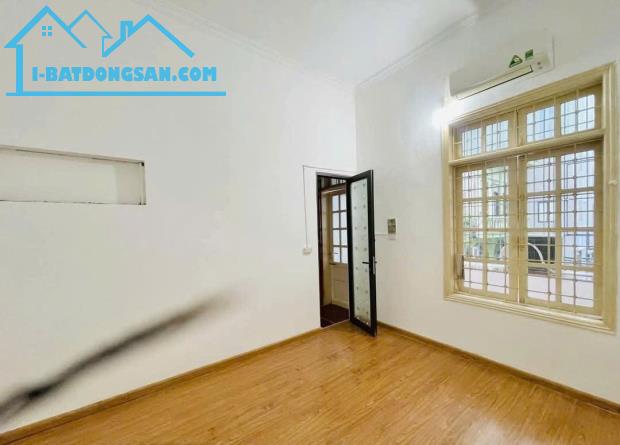 Bán nhà 55m2, 7,7 tỷ, Trương Định, Giáp Bát, Hoàng Mai, đủ nội thất, ngõ thông ô tô, gtốt - 2