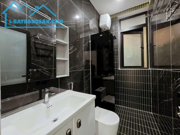 Nhà mới 100% 3 tầng MT đường 7m5 Bùi Giáng - Cách công viên 150m - 2