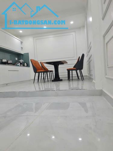 Lê Văn Quới gần 4 xã giápTân Phú hẻm 5m thông xe hơi vào nhà 60m2 -4 Tầng Nhỉnh 5ty - 1